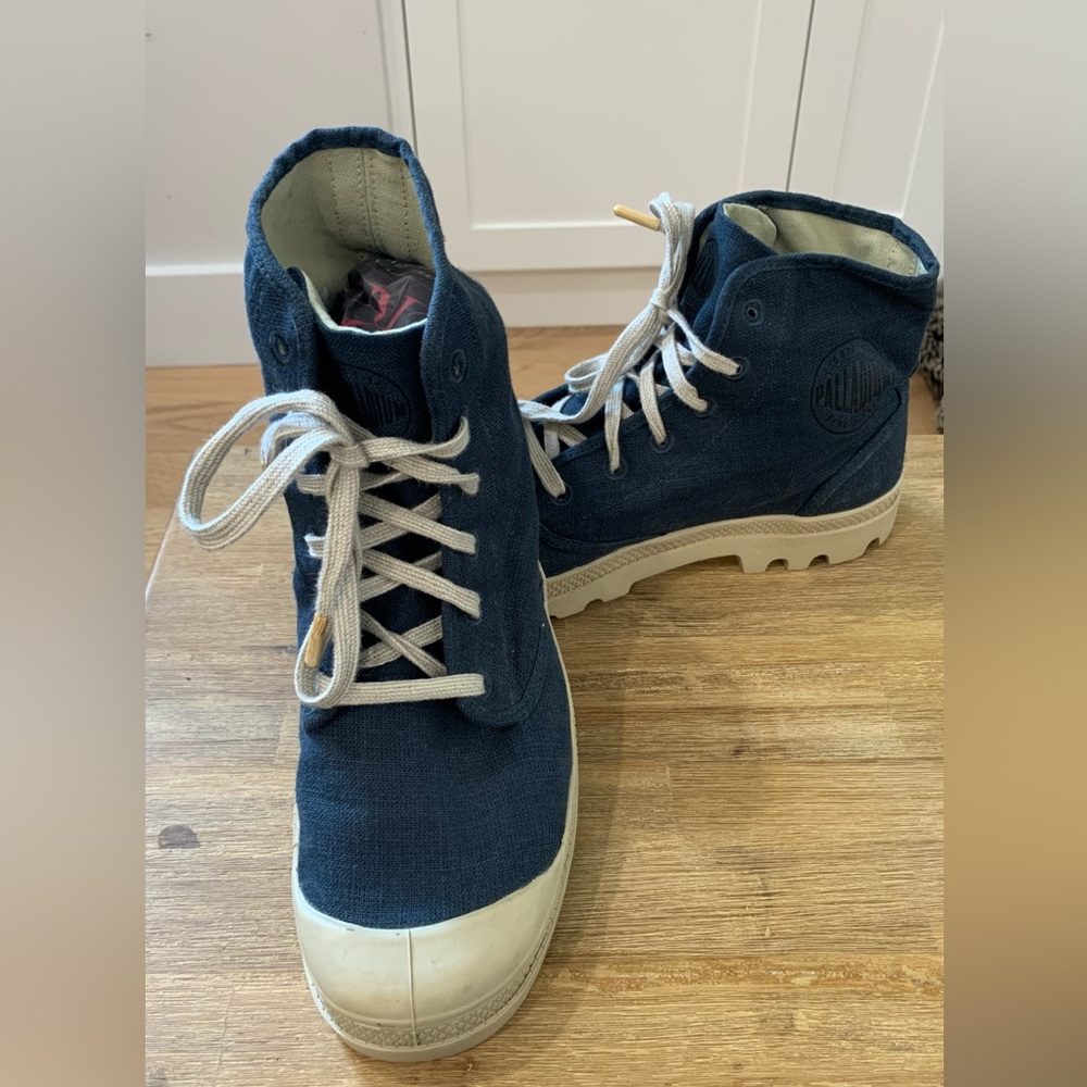 Retro Palladium Sneakers - Size 11 (Men’s) - Navy Blue